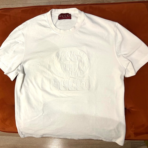 Gucci Other - Gucci White Embossed GG Logo T-Shirt – Size M